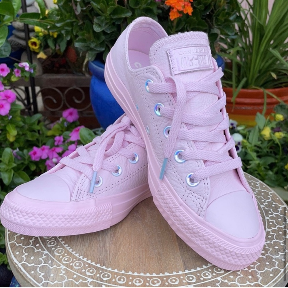 Converse Low Top Pink Leather Sneakers